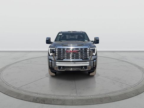 New 2026 GMC Sierra 2500 Denali w/ Technology Package AWD/4WD image 3