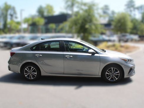 Certified 2024 Kia Forte LXS FWD image 12