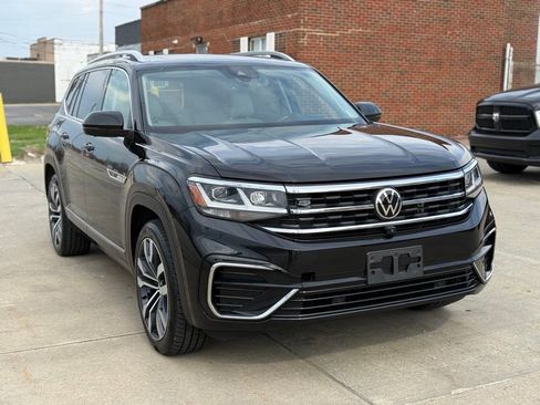 Used 2021 Volkswagen Atlas SEL Premium image 3