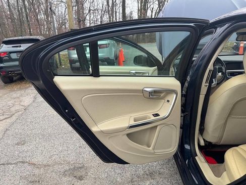 Used 2014 Volvo S60 T5 image 17
