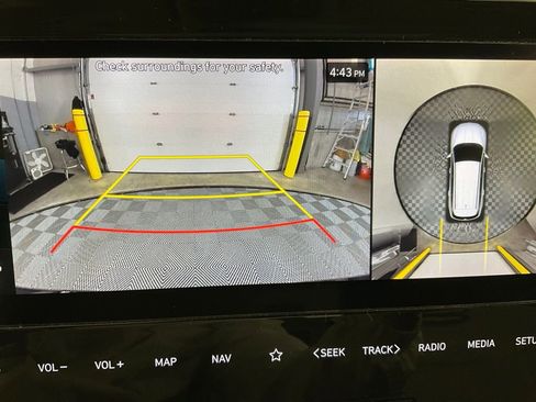 Used 2023 Hyundai Tucson Limited image 15