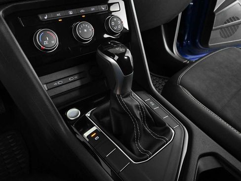 Certified 2023 Volkswagen Taos SE FWD image 27
