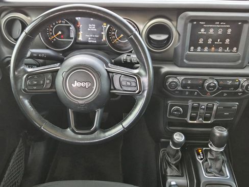 Used 2018 Jeep Wrangler Unlimited Sport S image 25