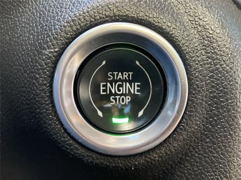 Used 2020 Chevrolet Silverado 1500 RST image 17