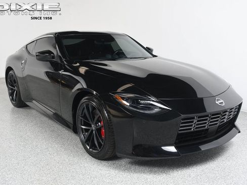 Used 2024 Nissan Z Performance w/ Floor Mat Package RWD image 1