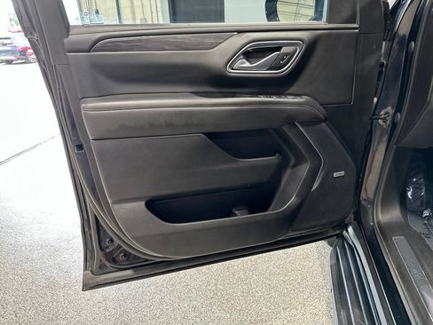 Used 2021 GMC Yukon XL SLT w/ SLT Luxury Plus Package AWD/4WD image 13
