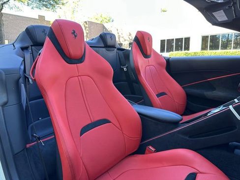 Used 2024 Ferrari Roma Spider image 47