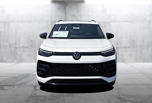 New 2026 Volkswagen Tiguan SE R-Line AWD/4WD image 4