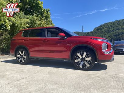 New 2025 Mitsubishi Outlander SE