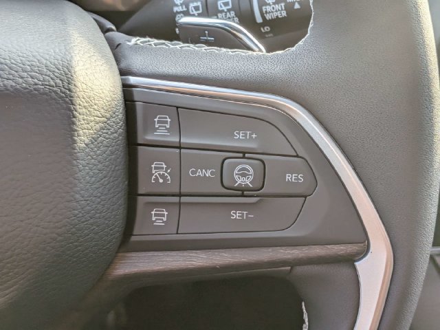 New 2027 Jeep Grand Cherokee Limited w/ Limited Altitude Package AWD/4WD image 28