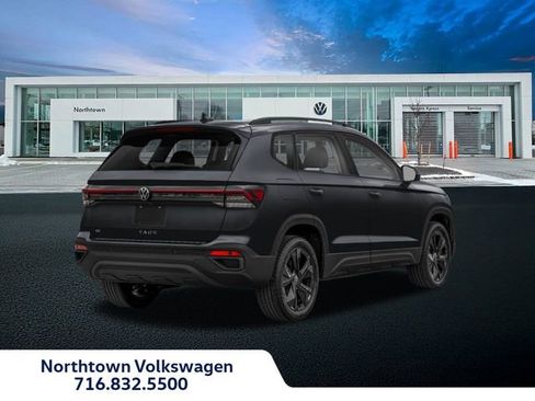 New 2025 Volkswagen Taos SE image 2