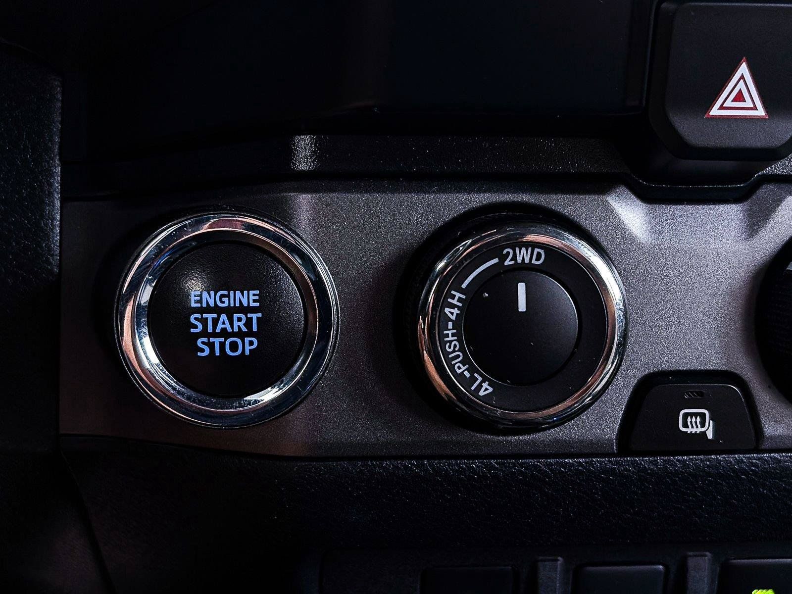 Used 2020 Toyota Tacoma TRD Off-Road w/ Technology Package AWD/4WD image 30
