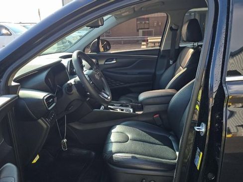 Used 2019 Hyundai Santa Fe SEL w/ Cargo Package image 4