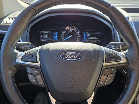 Used 2022 Ford Edge SEL w/ Convenience Package image 21