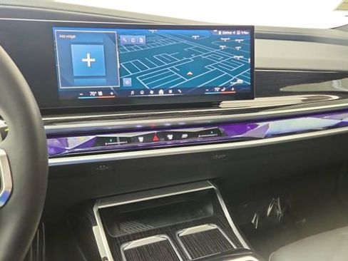 Used 2025 BMW 740i image 48