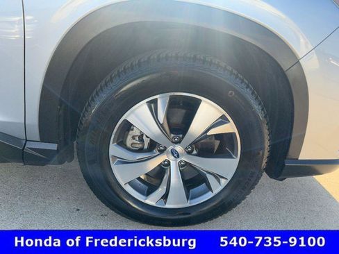 Used 2019 Subaru Ascent Premium image 16