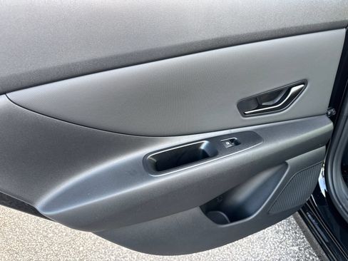 Certified 2026 Hyundai Elantra Sport FWD image 21