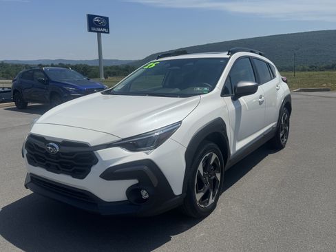 Certified 2025 Subaru Crosstrek 2.5i Limited AWD/4WD image 8