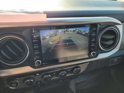 Used 2023 Toyota Tacoma SR5 AWD/4WD image 14