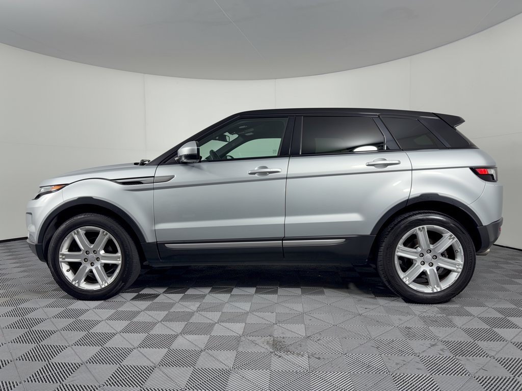 Used 2015 Land Rover Range Rover Evoque Pure Plus AWD/4WD image 2