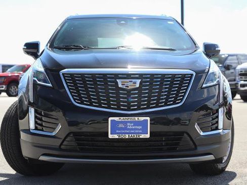Used 2021 Cadillac XT5 Premium Luxury AWD/4WD image 2
