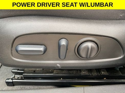 Used 2025 Chevrolet Malibu LT FWD image 11