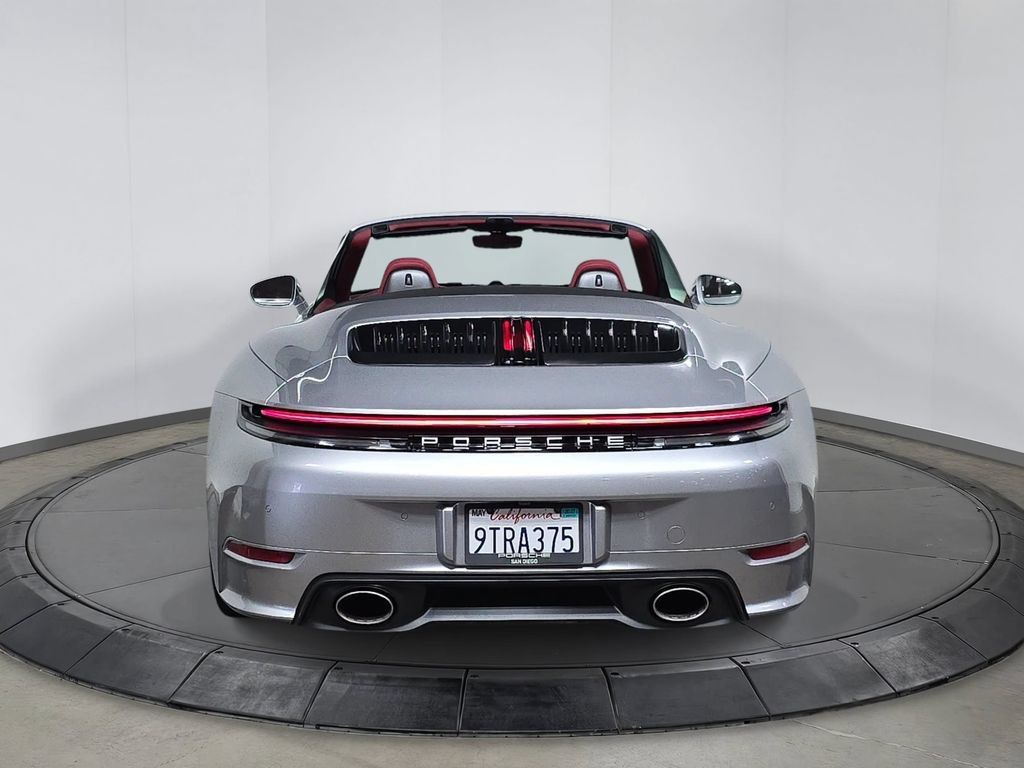 Certified 2025 Porsche 911 Carrera RWD image 6