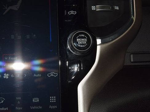 Used 2024 RAM 3500 Laramie image 38