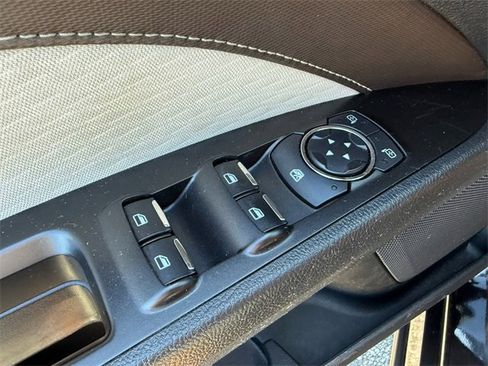 Used 2019 Ford Fusion SE w/ Equipment Group 151A image 38