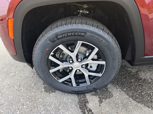 New 2025 Jeep Grand Cherokee Limited image 31