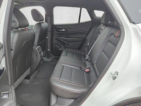 New 2026 Chevrolet Trax RS w/ Sunroof Package image 16