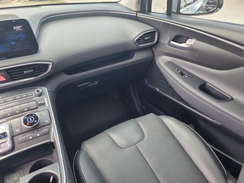 Used 2022 Hyundai Santa Fe SEL w/ Convenience + Premium Package AWD/4WD image 16