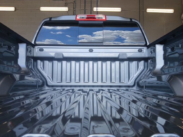 Used 2026 Chevrolet Colorado W/T w/ WT Custom Package RWD image 5