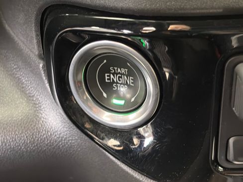 Used 2023 Chevrolet Silverado 1500 RST image 23