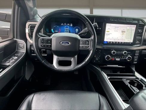 Used 2023 Ford F250 Lariat w/ Sport Appearance Package AWD/4WD image 5