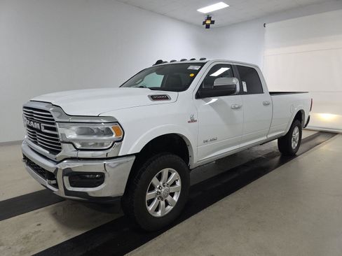 Used 2020 RAM 3500 Laramie image 2