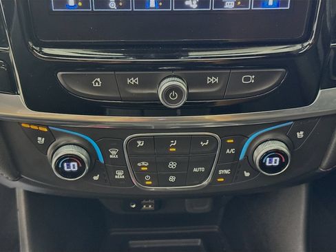 Used 2023 Chevrolet Traverse High Country w/ LPO, Floor Liner Package FWD image 19