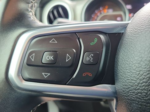 Used 2022 Jeep Wrangler Unlimited Sahara image 16