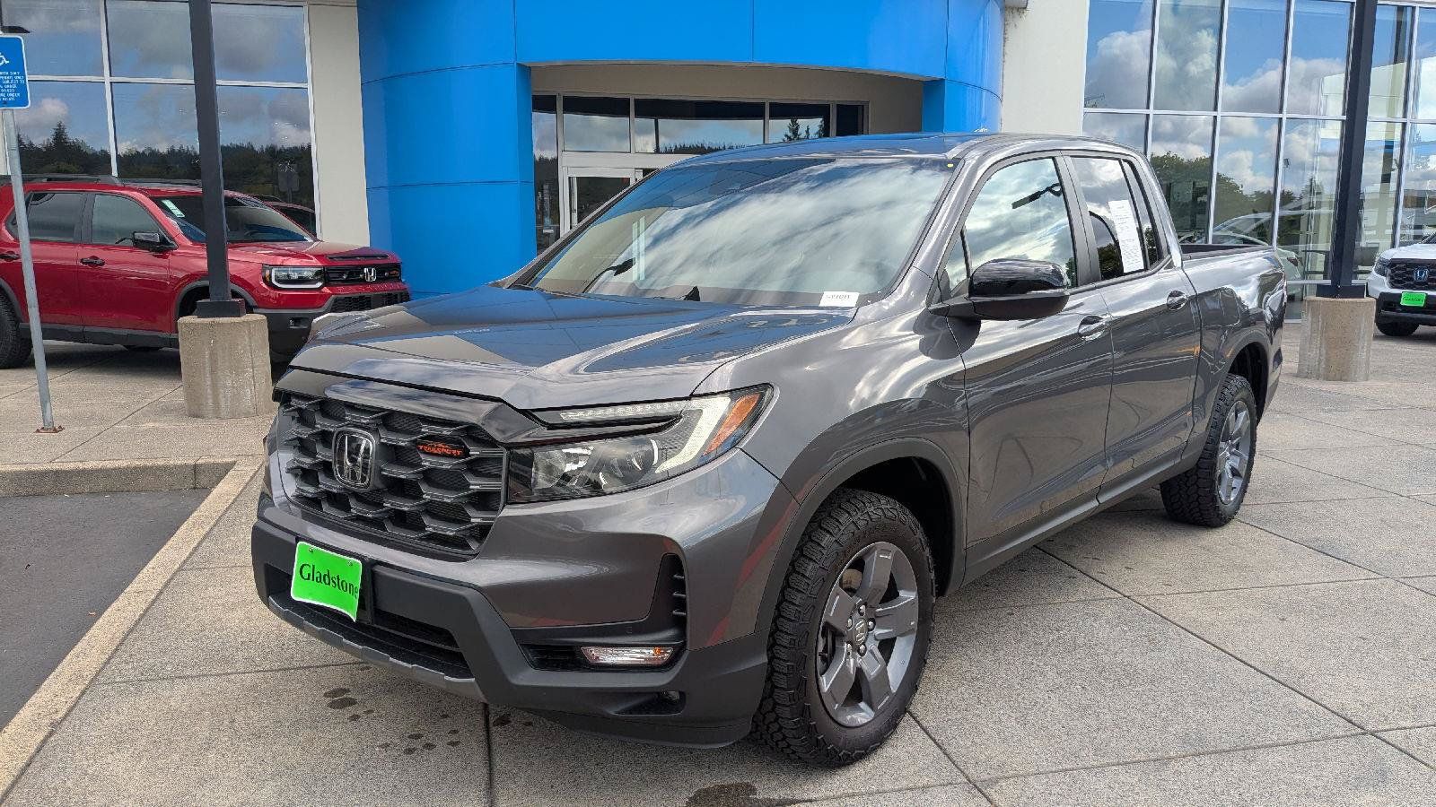 Used 2024 Honda Ridgeline TrailSport image 2