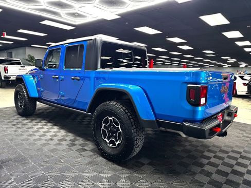 Used 2023 Jeep Gladiator Mojave w/ Cold Weather Group AWD/4WD image 9