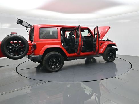 Used 2021 Jeep Wrangler Unlimited Sahara w/ Cold Weather Group image 38