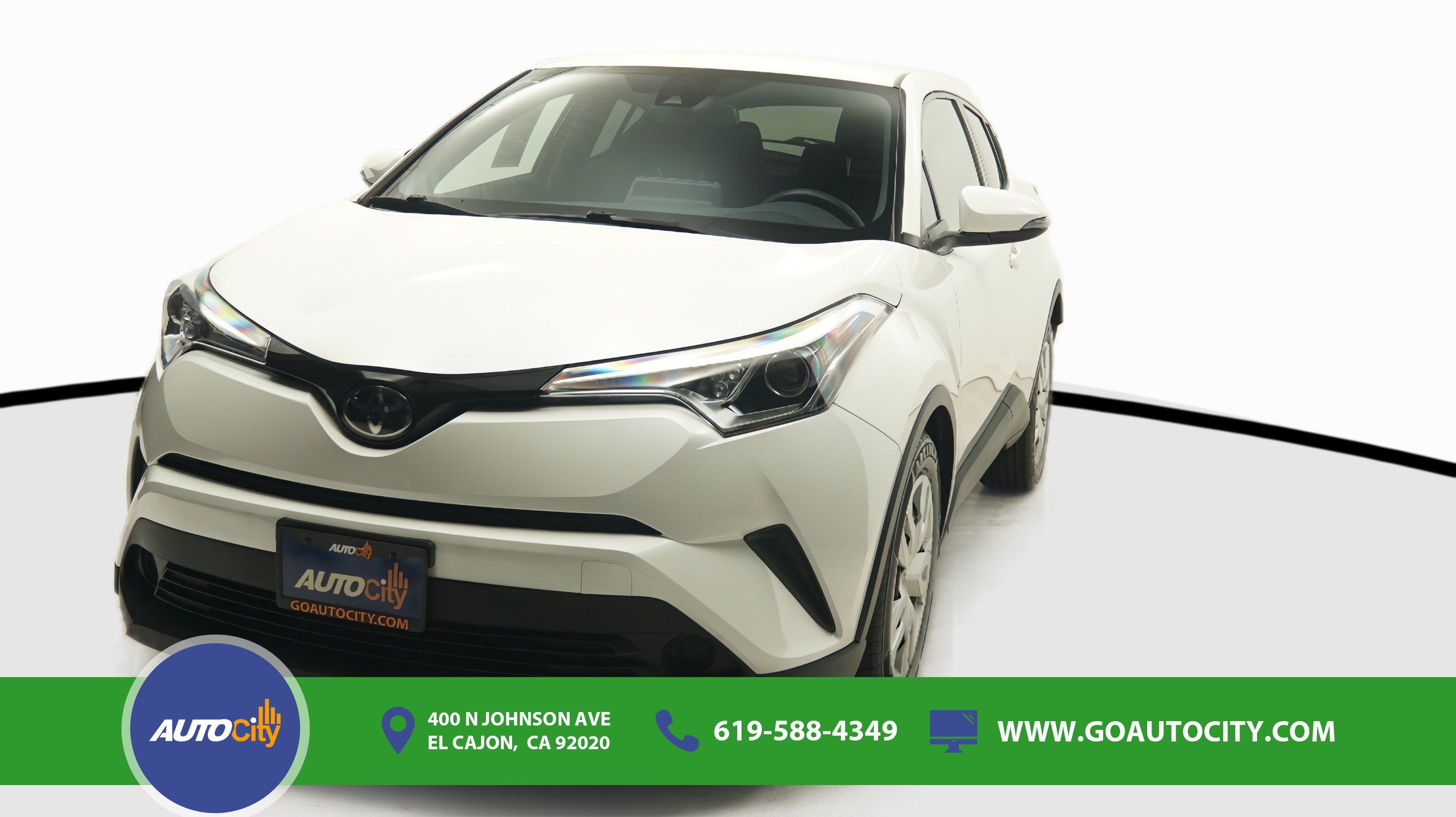 Used 2019 Toyota C-HR LE FWD image 1
