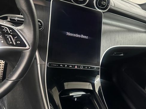 Used 2025 Mercedes-Benz GLC 350e 4MATIC image 16