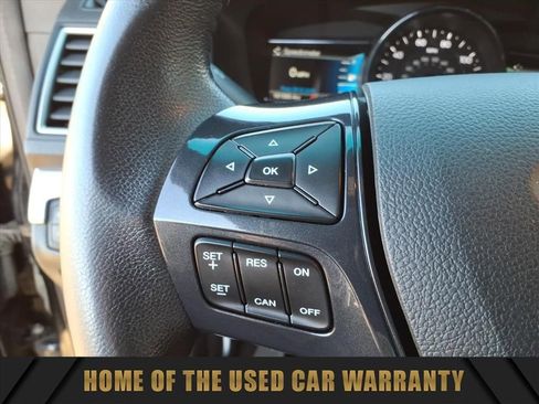 Used 2016 Ford Explorer XLT w/ Equipment Group 202A image 21