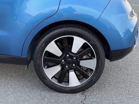 Used 2018 Kia Soul + image 30