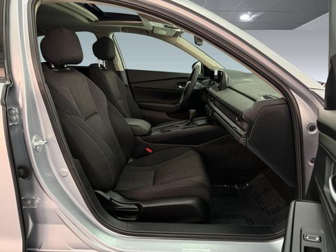 Used 2025 Honda Accord SE image 22