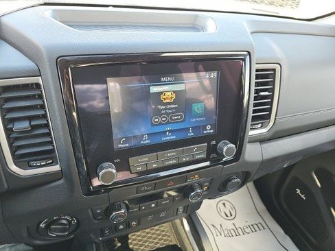 Used 2024 Nissan Frontier SL w/ Technology Package image 23