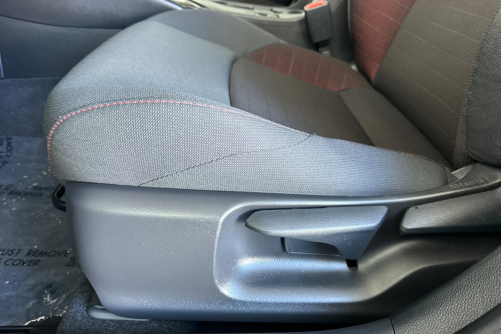 Used 2026 Toyota Corolla SE w/ SE Package FWD image 13