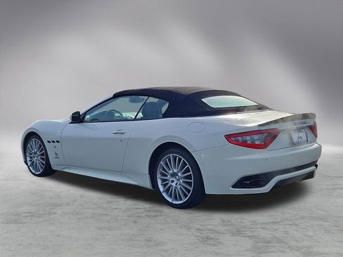 Used 2012 Maserati GranTurismo Sport image 9