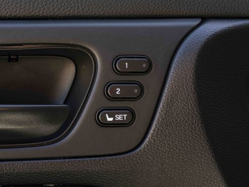 Used 2025 Honda Odyssey Sport-L image 39